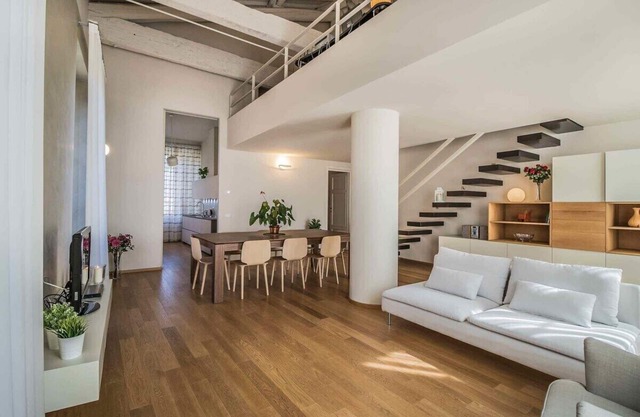 La Sortita, modern apartment in Lucca. Free WiFi.