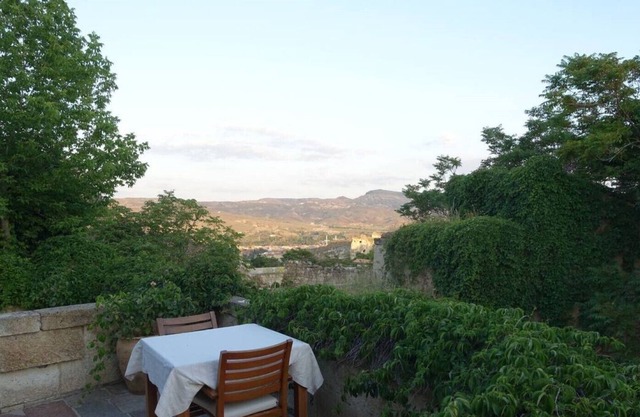 Labyrinth Cave House, 3 Bedrooms, 4 Baths,
