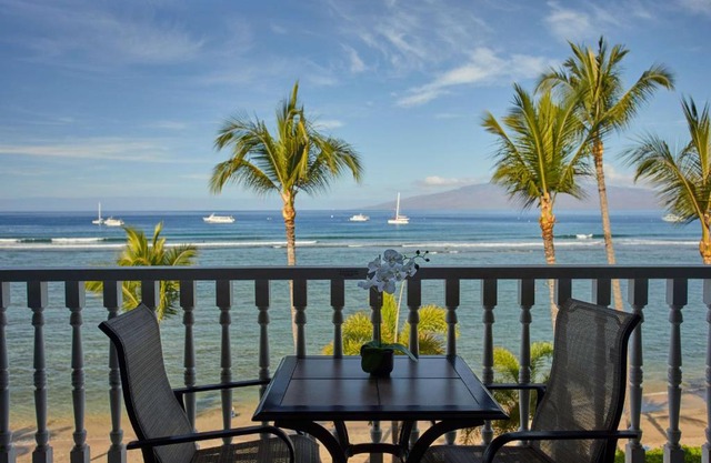 Lahaina Shores Beach Resort, a Destination by Hyatt Residence