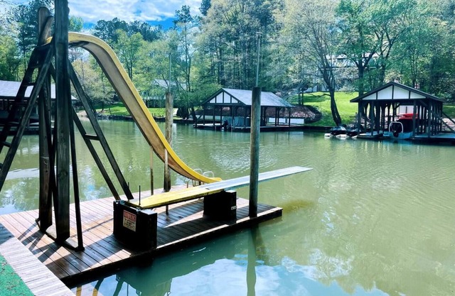 Lake Front Bed & Breakfast