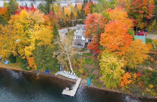 Lake front home with in-deck outdoor hot tub and spectacular lake views!