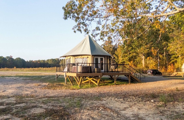 Lake Front Luxury Safari Tent: Hot Tub, TV, & Soaking Tub