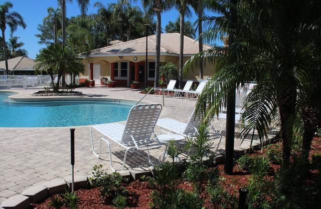 Lake Marion's Finest! Beautiful 2 Bedroom with King Beds, HD & Internet