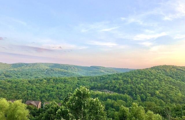 Lake & Mountain View Condo - The Cliffs on Indian Point - Silver Dollar City