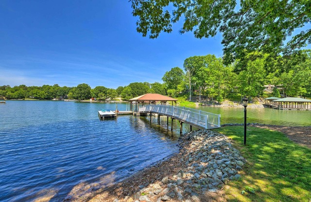 Lake Norman Retreat w/Dock ~ 1 Mi to Marina!