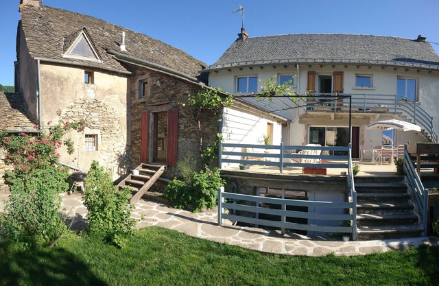 Lake Pareloup avoine rental