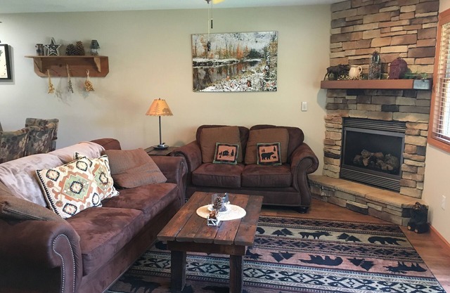 Lake Placid Townhouse, Short Walk to Main Street