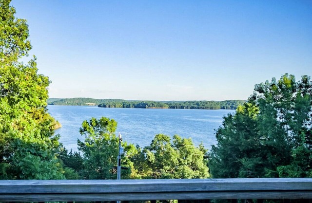 Lake View Cedar Bluff Cabin