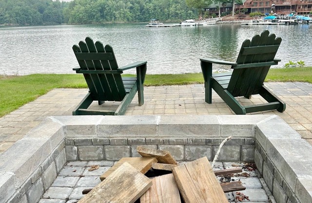 Lakefront Cabin on Keowee with Private Dock