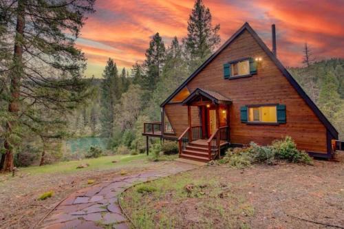 Lakefront Chalet Nevada City