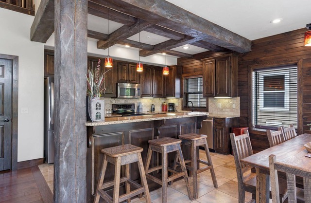 Lakefront-Chalets Resort Lakefront Villa Free Amenities 10 Min to Dogwood Canyon