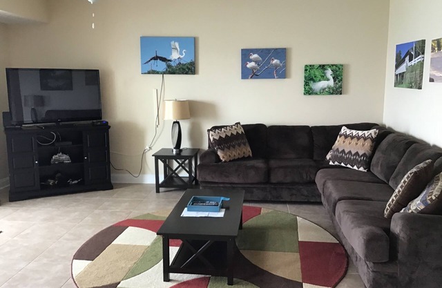 LAKEFRONT CONDO #308 2BR/2 BA-private beach/pool. Rent 3/4th free after 9/15