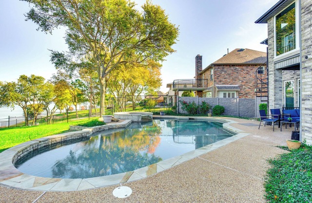 Lakefront Home w/Pool, Patio & Views in Rockwall