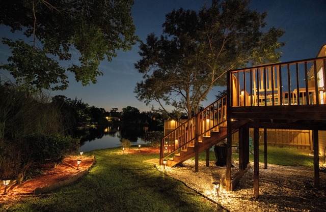 Lakefront Retreat near Tybee Beach & Savannah Downtown with high speed WiFi