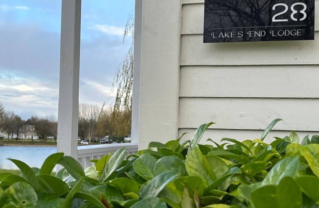 Lake’s End Lodge.
