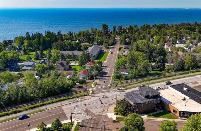 Lakeside Condo | Minutes from Downtown Duluth