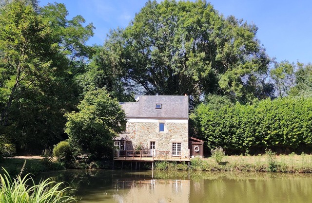 Lakeside Cottage, 15 min from the beach, D-Day, ideal for families, calm and nature