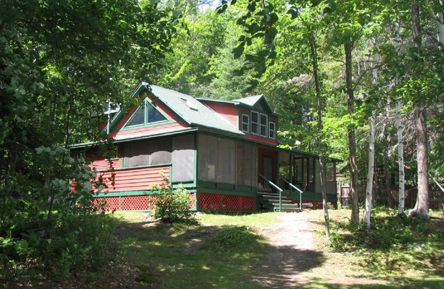 Lakeside Cottage, Spectacular Waterfront