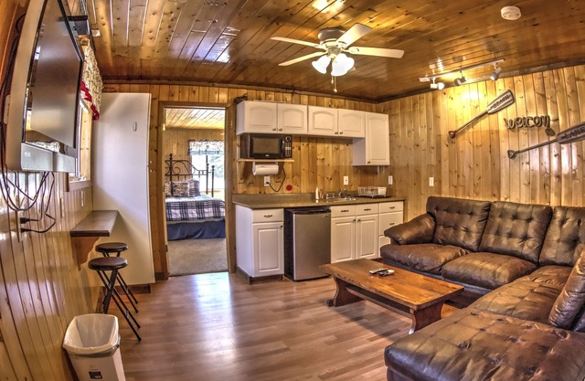 Lakeside Guest House in Heart of Bear Lake
