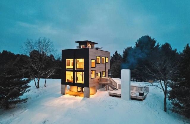 Lakeside Loft, Roof Deck + Sauna