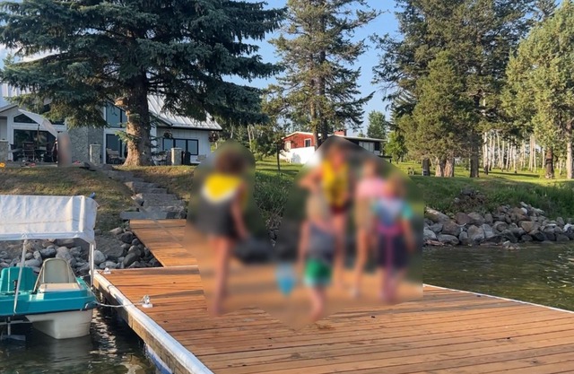 Lakeside Luxury Retreat in Lac La Hache – Dock, Boat launch, & Stunning Views!