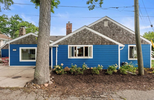 Lakeside Views Hot Tub Pet-Friendly