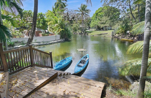 Lakeview 1 Acre, Tropical Pool, 10min Beach! Kayak, Pond, Spa - Fort Lauderdale