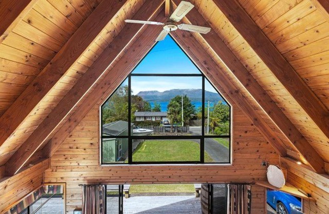 Lakeview Chalet Lake Tarawera
