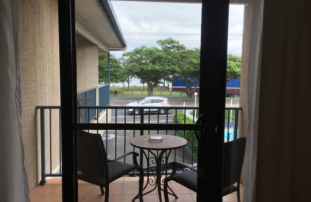 Lakeview Motor Inn
