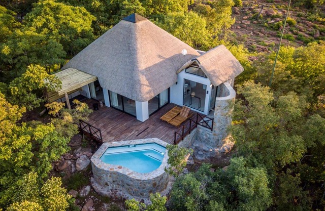 Laluka Safari Lodge - Welgevonden Game Reserve