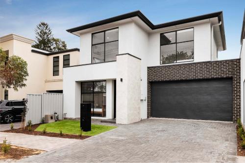 Lamington's Landing near Seacliff Beach