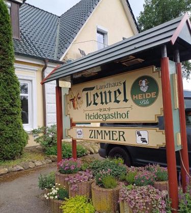 Landhaus Tewel Hotel mit Restaurant 14KM vom Heide-Park