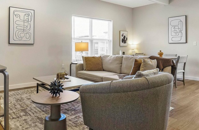 Landing | Amazing 2BD, Clubhouse, Pool