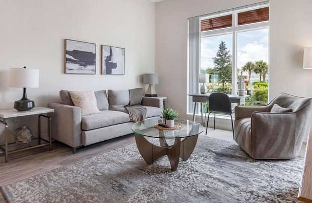 Landing at Deseo Grande - 1 Bedroom in Southwes.