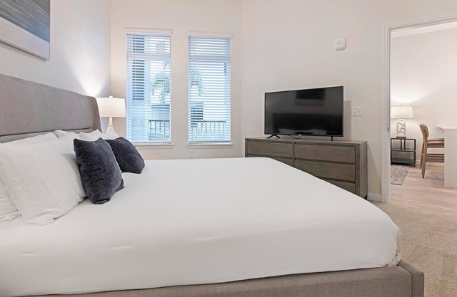 Landing at Deseo Grande - 1 Bedroom in Southwes.