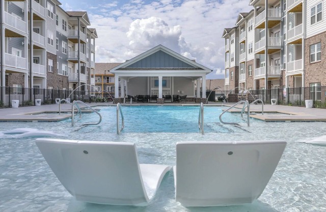 Landing at Waterleaf at Old Franklin - 1 Bedroo.