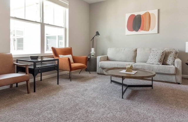 Landing | Beautiful 1BD, Courtyard, Pool