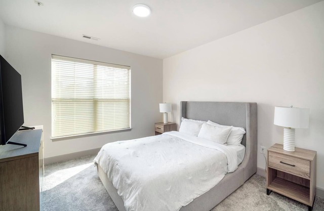 Landing | Chic 1BD, Pool, Clubhouse