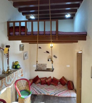 Landour Apartment Beauty and Charm Kothri- Vintage Vibes