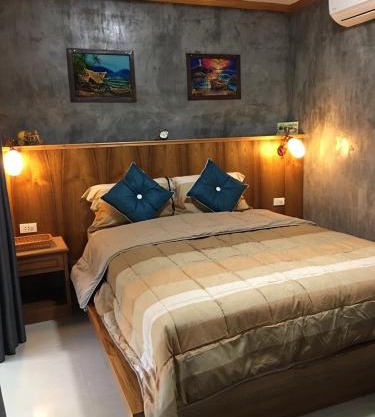 Lanta Sabai Day House