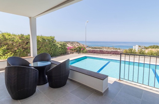 Lapis Villa 2 - Three Bedroom Villa With Private Pool