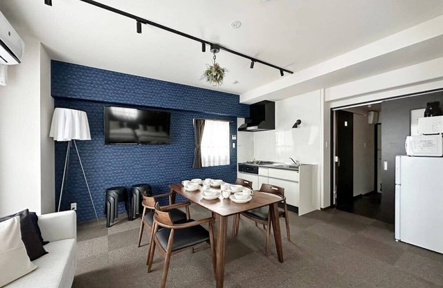Large 2BR Apt City Center for 10 Ppl NAGOMI 801