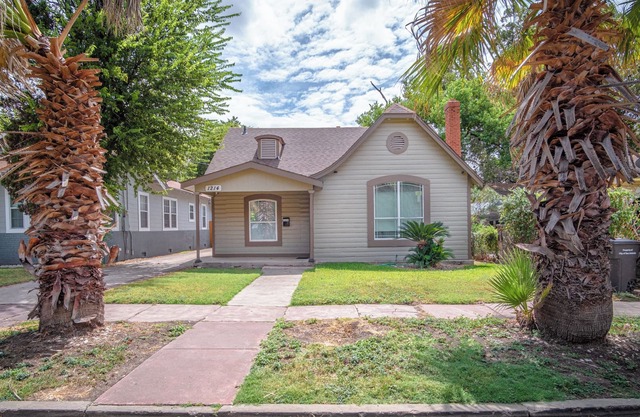 Large 3br/2ba Family Home W/patio Near Downtown!