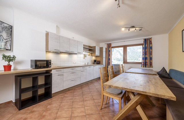 Large apartment: sunny, bright and quiet - modern - with a great view