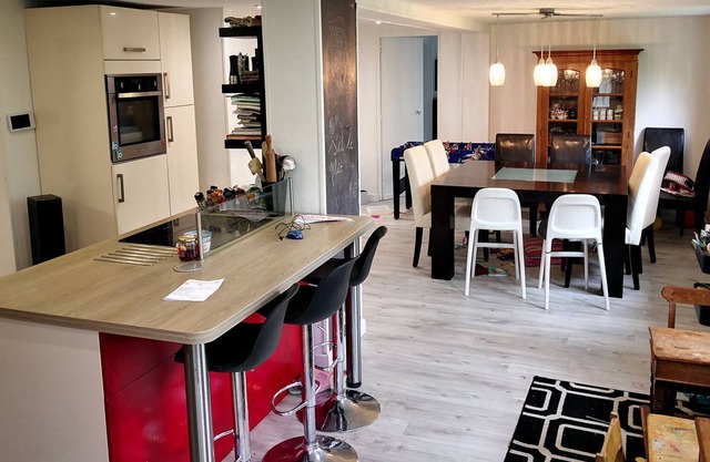 Large apartment with garden 300 meters from the beach of Pourville