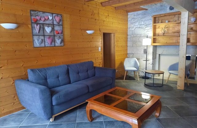 Large apartment in village center with direct access to ski and hiking trails