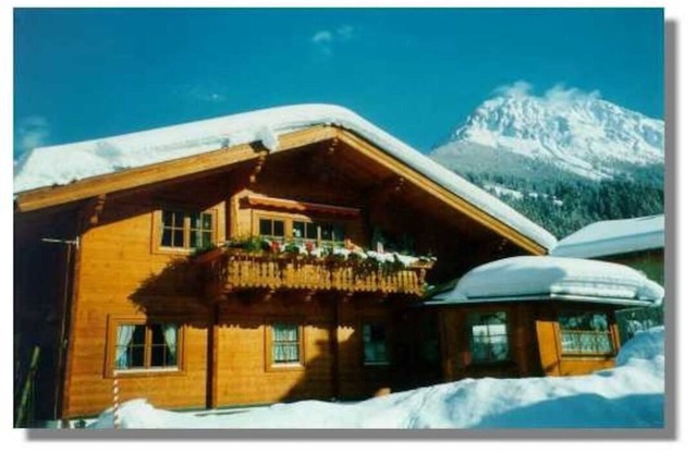 Large app.3-6p,2separate bedrooms,log cabin,cozy,quiet,sunny,close to the center