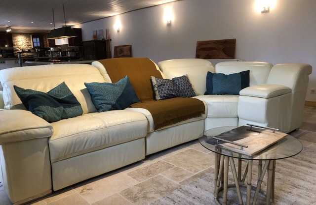 Large capacity RELAX cottage in the countryside