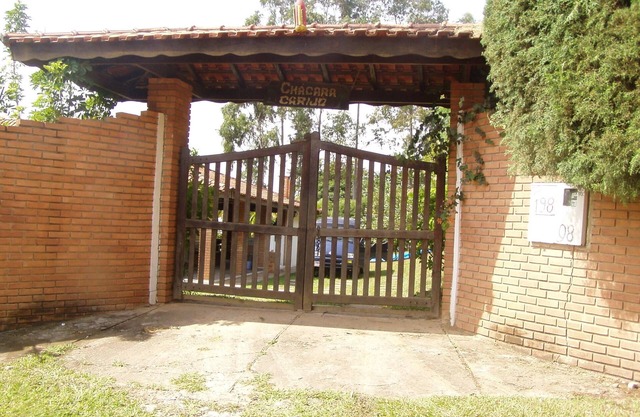 Large Chacara with pool, barbecue and accommodation for 16 people