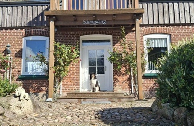 Large, cozy vacation home Schwanburg - 10 minutes by car from the Baltic Sea beach